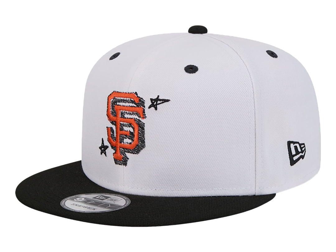 Gorra de béisbol New Era blanca con visera negra y logotipo bordado de los San Francisco Giants.