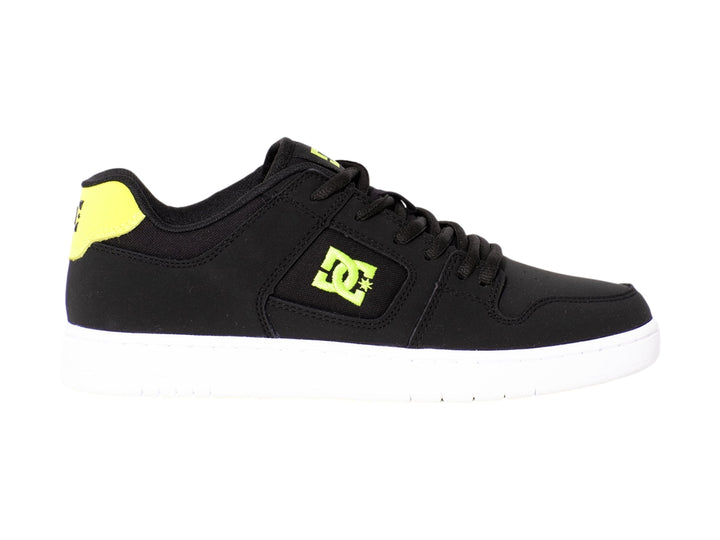 Tenis DC Shoes modelo Adys en color negro con detalles en lima y suela blanca.