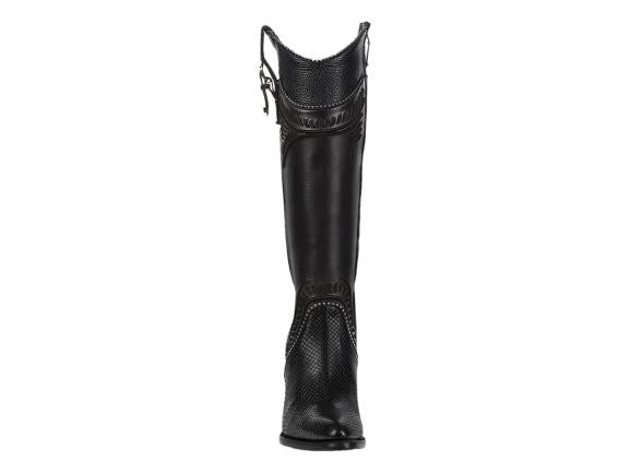 Bota alta de piel de pitón color negro con tacón grueso y detalles ornamentales.