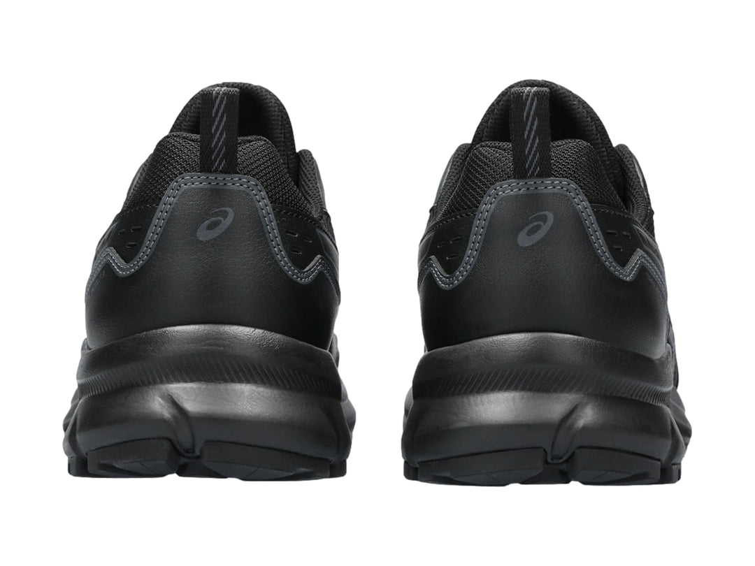 Tenis deportivos ASICS Trail Scout 3 en color negro con suela para trail running.