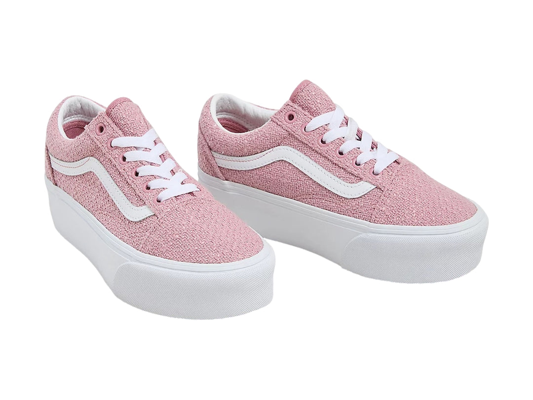 Tenis Vans Old Skool Stackform en color rosa foxglove con suela de plataforma blanca.