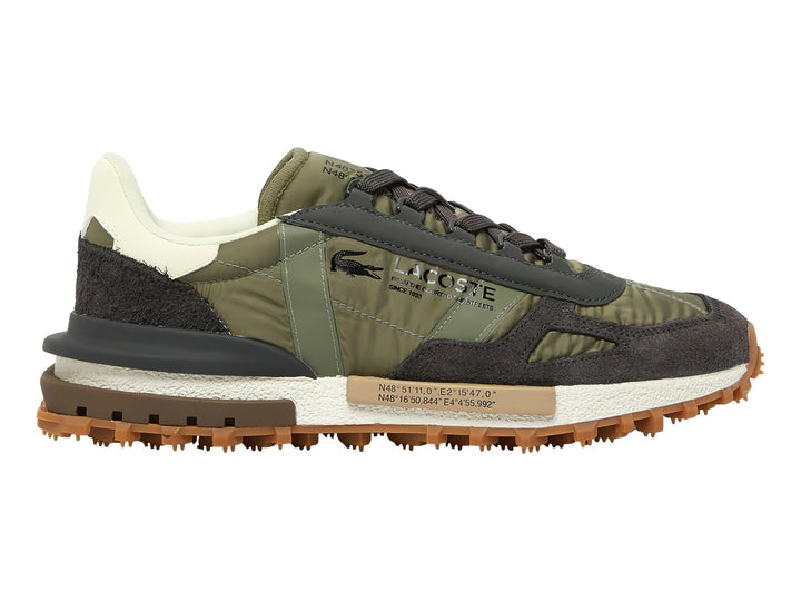 Tenis deportivos Lacoste en color verde oliva y marrón con suela rugosa para terreno activo.