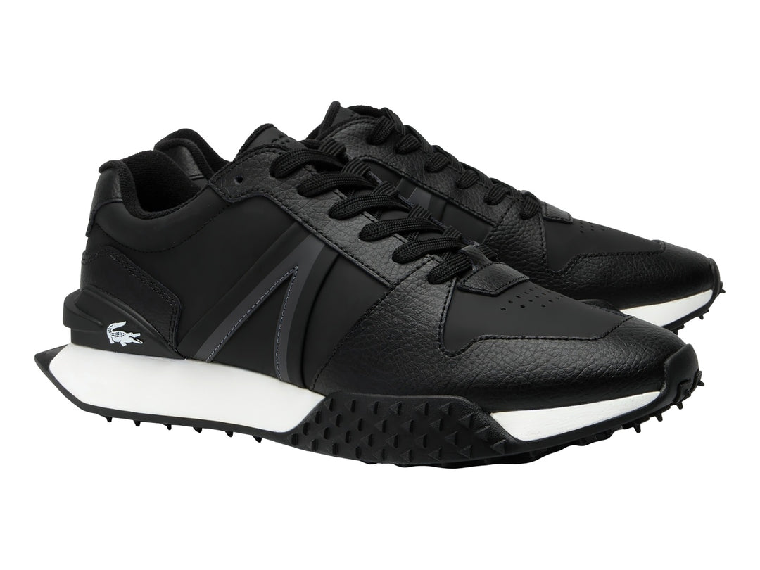 Tenis Lacoste L-Spin Deluxe 2.0 en color negro con suela blanca y detalles en cuero rugoso.