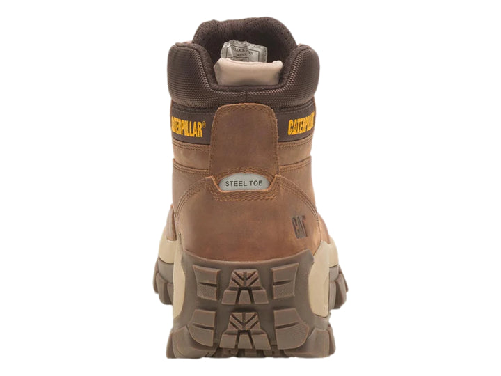 Bota de cuero color marrón marca Caterpillar con suela gruesa y resistente.