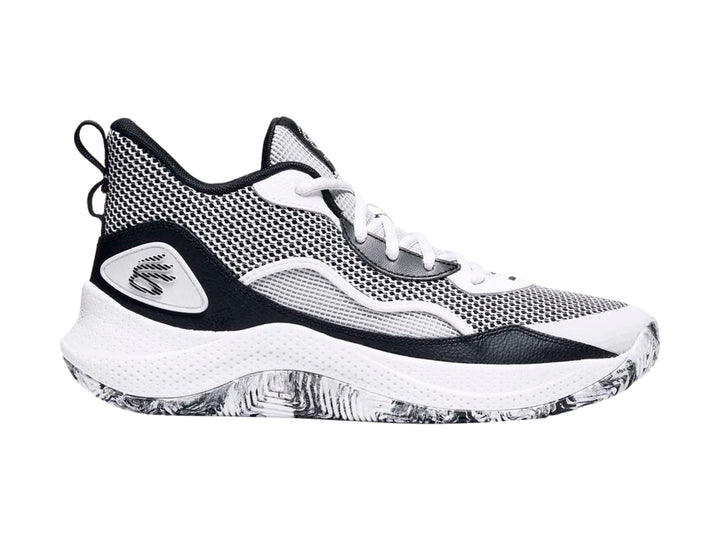 Tenis de baloncesto Under Armour Curry 3Z en color blanco y negro con detalles en malla.