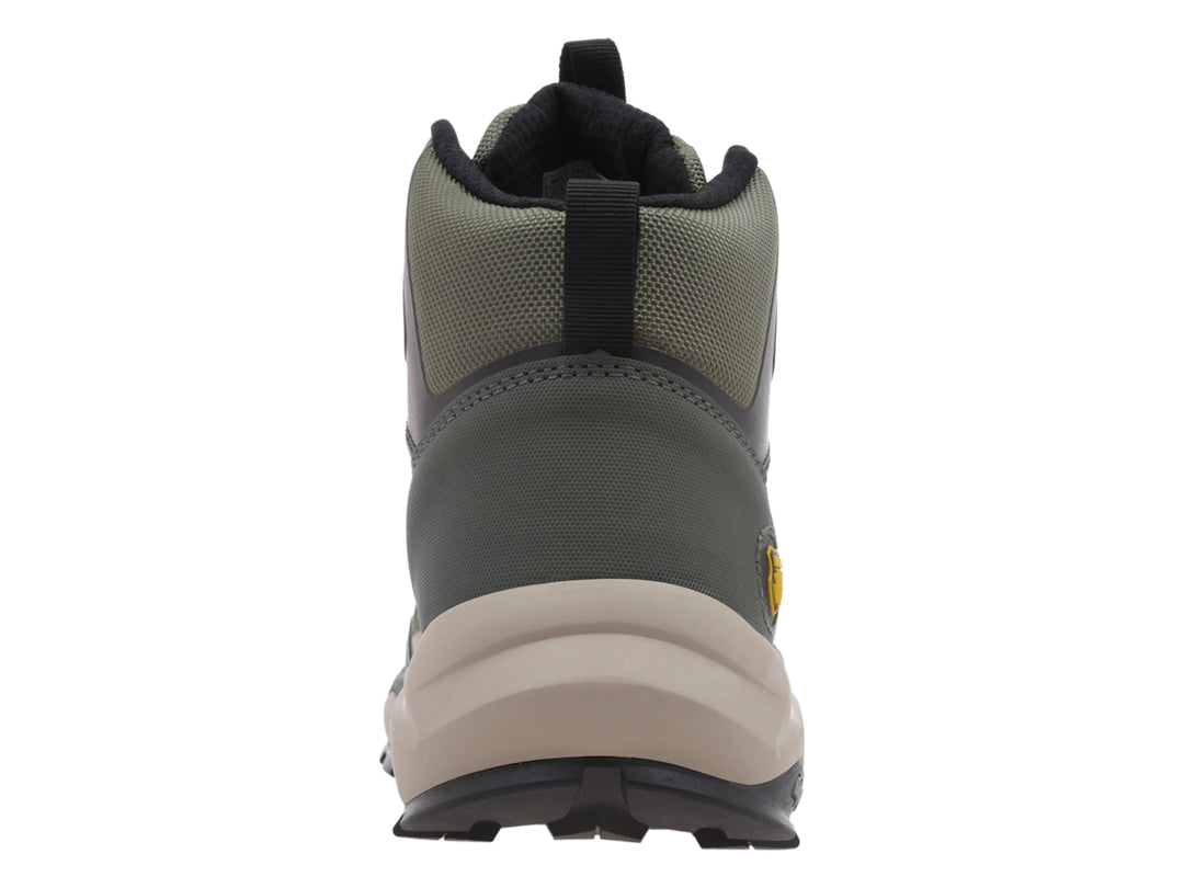 Bota K-Swiss color verde oliva y negro con suela beige para actividades outdoor.