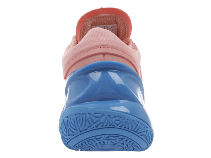 Tenis de baloncesto K-Swiss en colores coral y azul con detalles blancos y suela gruesa.