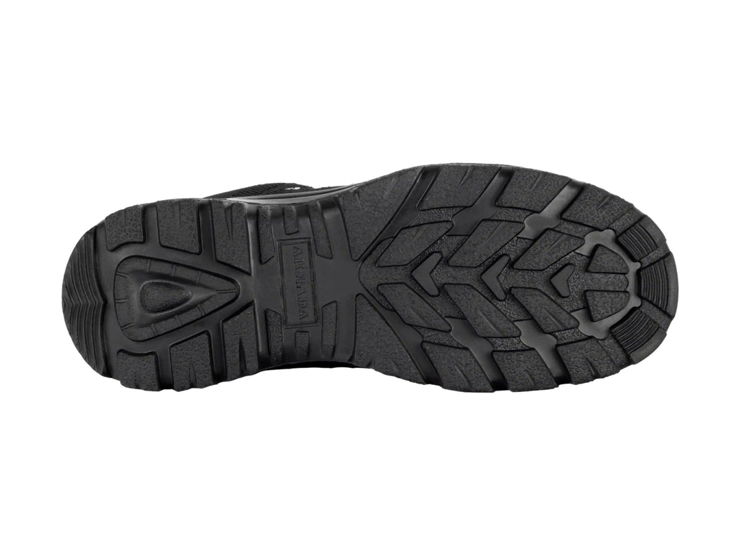 Zapato de seguridad ARMADA color negro con acabado textil y suela gruesa.