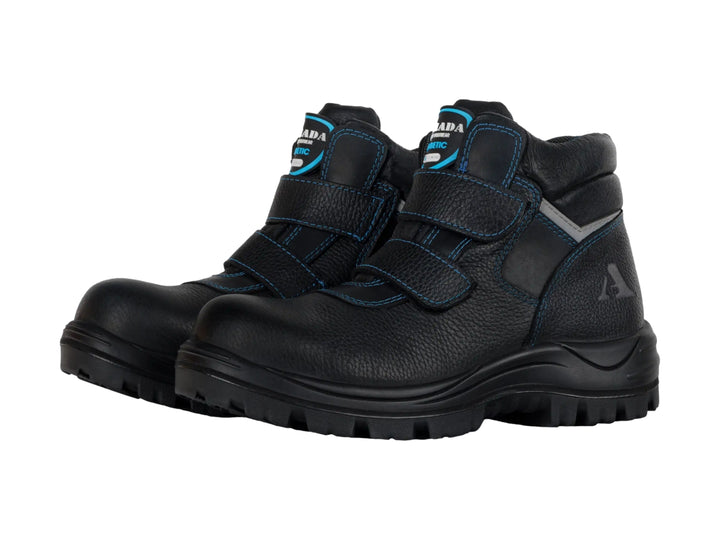 Bota de seguridad ARMADA color negro con costuras azules y cierre de velcro, diseñada para pie diabético.