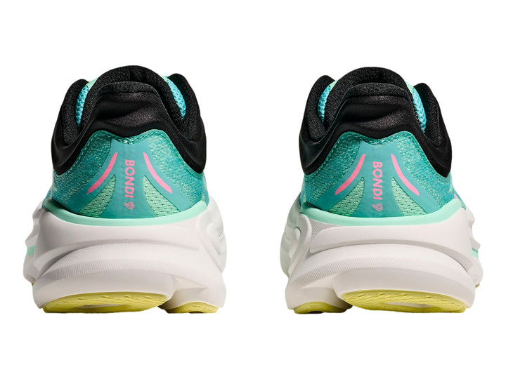 Tenis deportivos HOKA color turquesa con suela blanca ancha y detalles en negro.