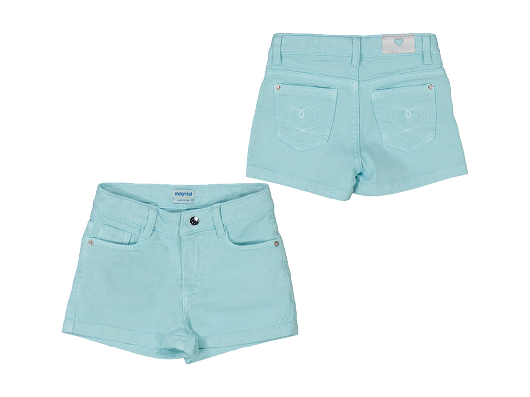 Shorts cortos color anis para niños de la marca Mayoral, vista frontal y posterior.