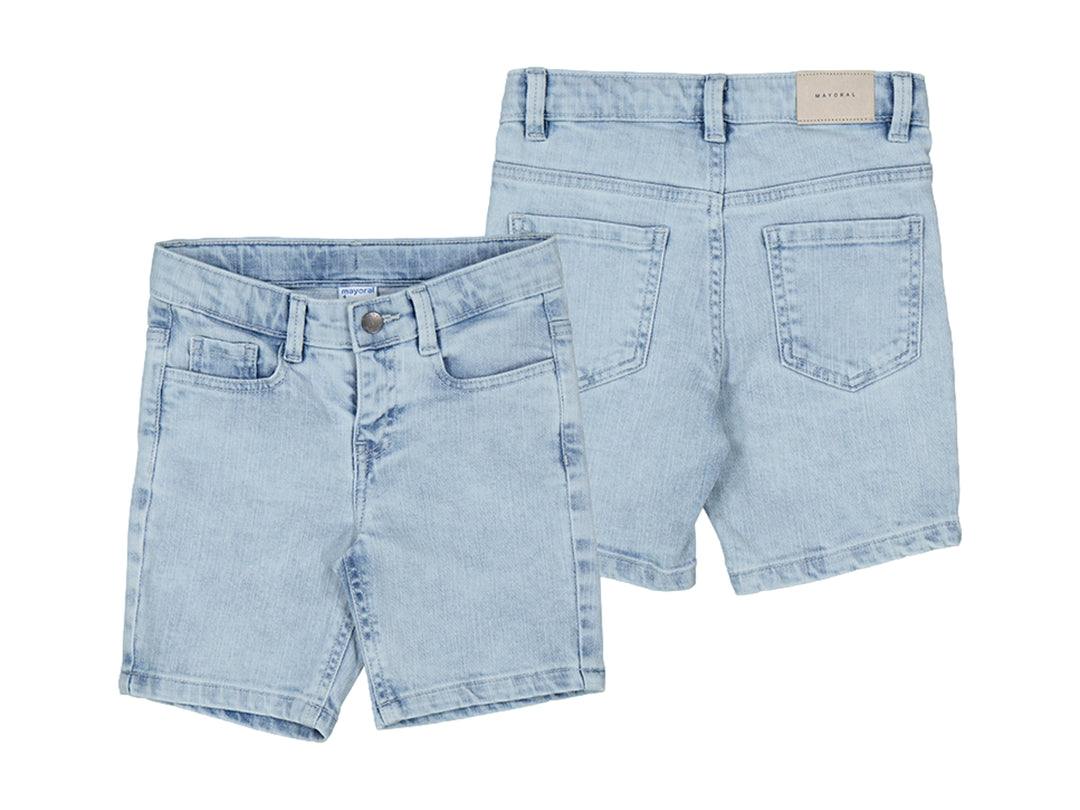 Bermuda tejana Mayoral color azul claro bleach para niños, vista frontal y posterior.