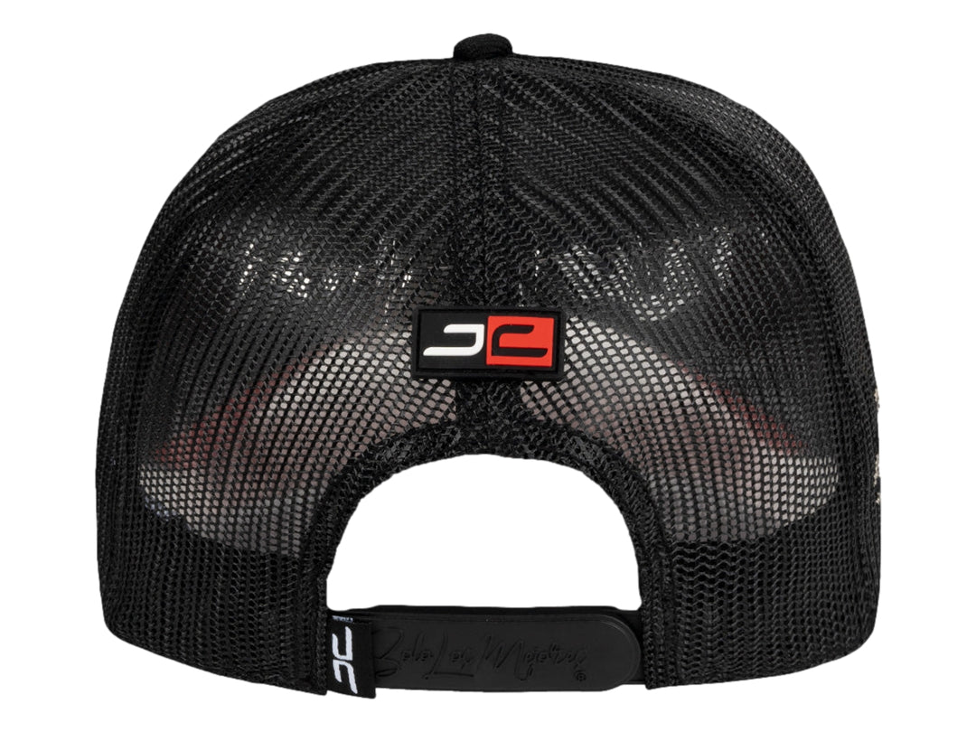 Gorra JC HATS estilo trucker en colores blanco y negro con diseño Rock Star bordado al frente.