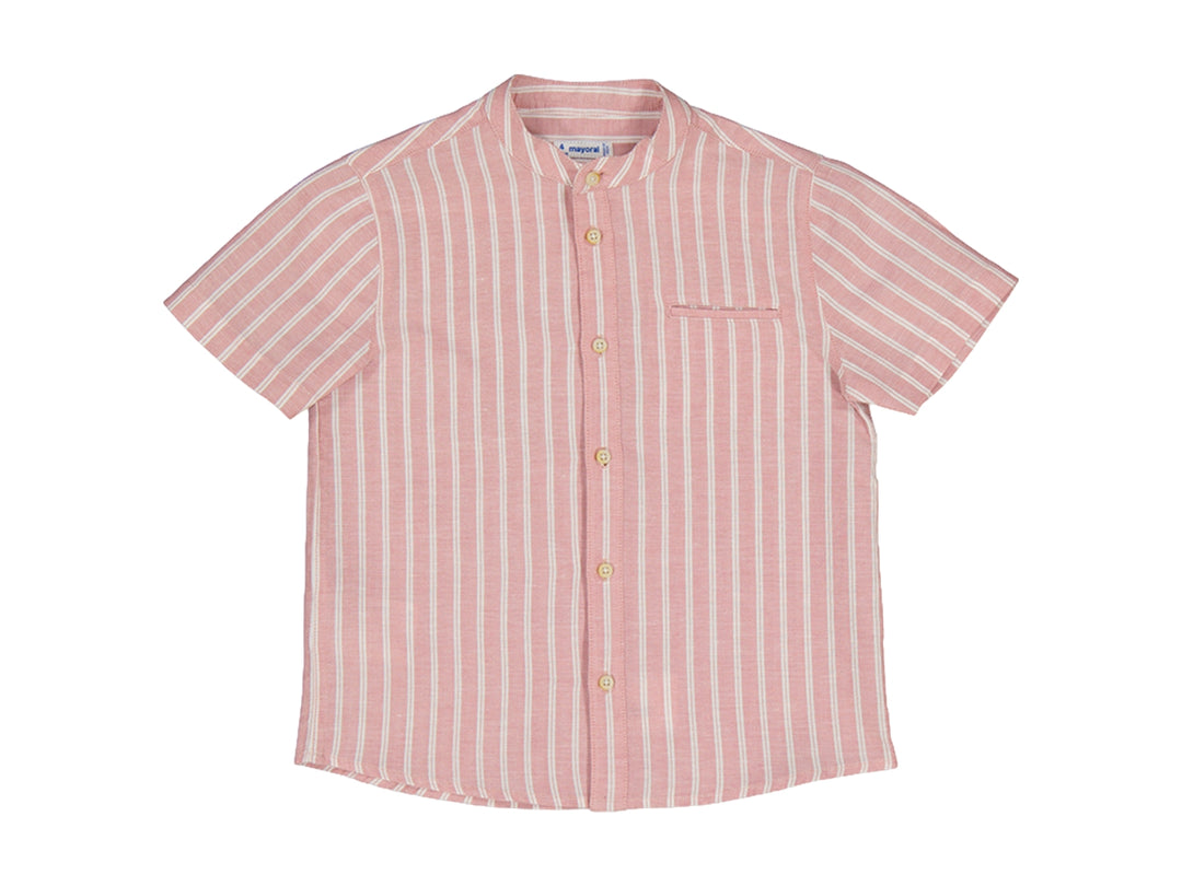 Camisa de lino color guayaba con rayas blancas, manga corta y cuello mao.