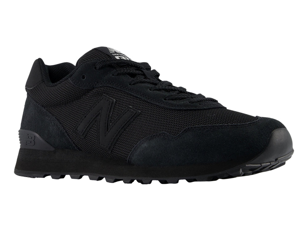 Tenis New Balance ML 515 en color negro con acabados en malla y gamuza.