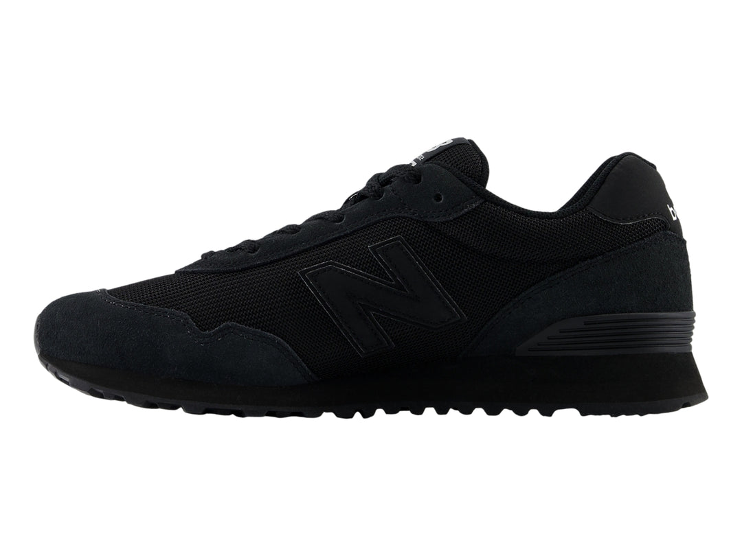 Tenis New Balance ML 515 en color negro con acabados en malla y gamuza.