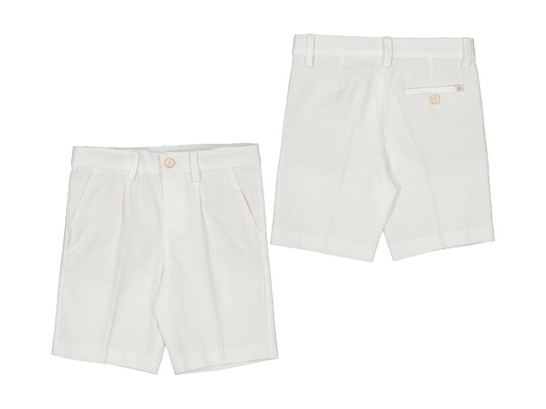 Bermuda de lino color nata para niño con botones y bolsillos.