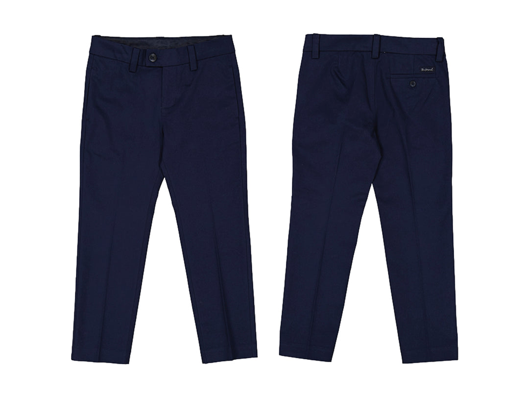 Vista frontal y posterior de un pantalón slim color azul marino para niño.
