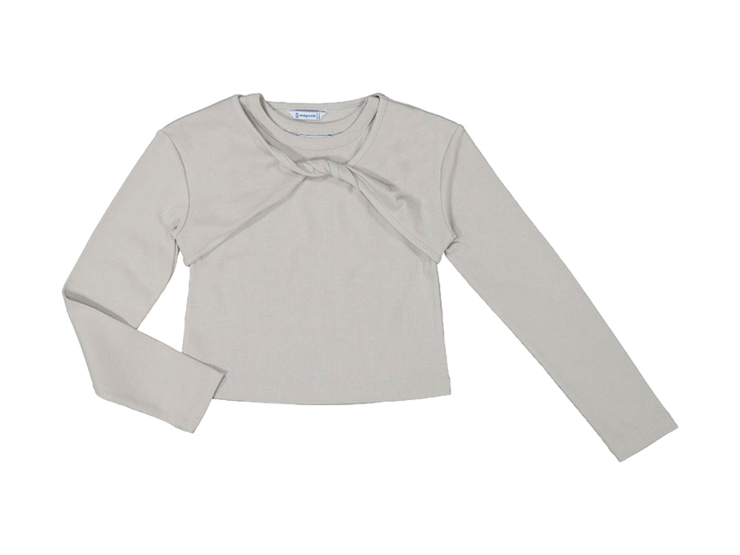 Blusa de manga larga color cemento con detalle de nudo en el cuello.