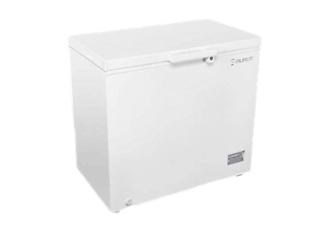 Congelador horizontal Aurus de color blanco con tapa superior y diseño rectangular compacto.