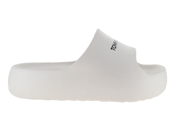 Sandalia slide de plataforma color blanco con logotipo de Tommy Hilfiger.
