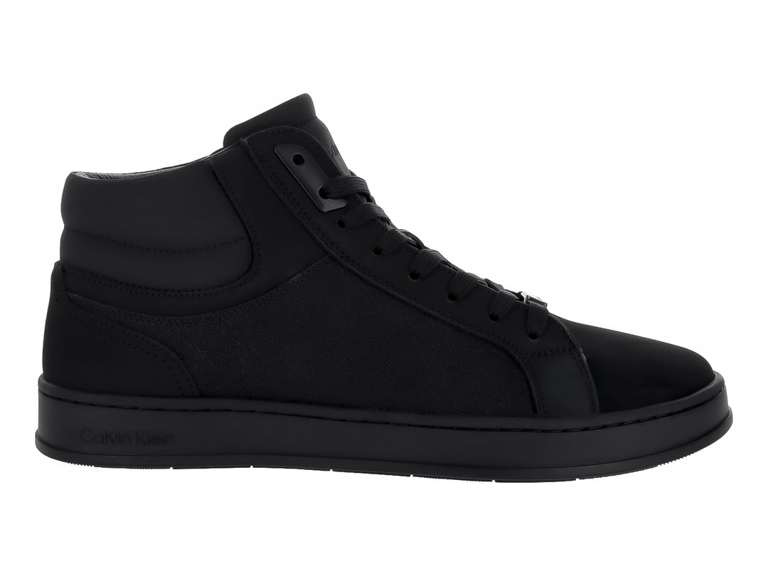 Tenis Calvin Klein de bota alta en color negro total con agujetas y suela plana.
