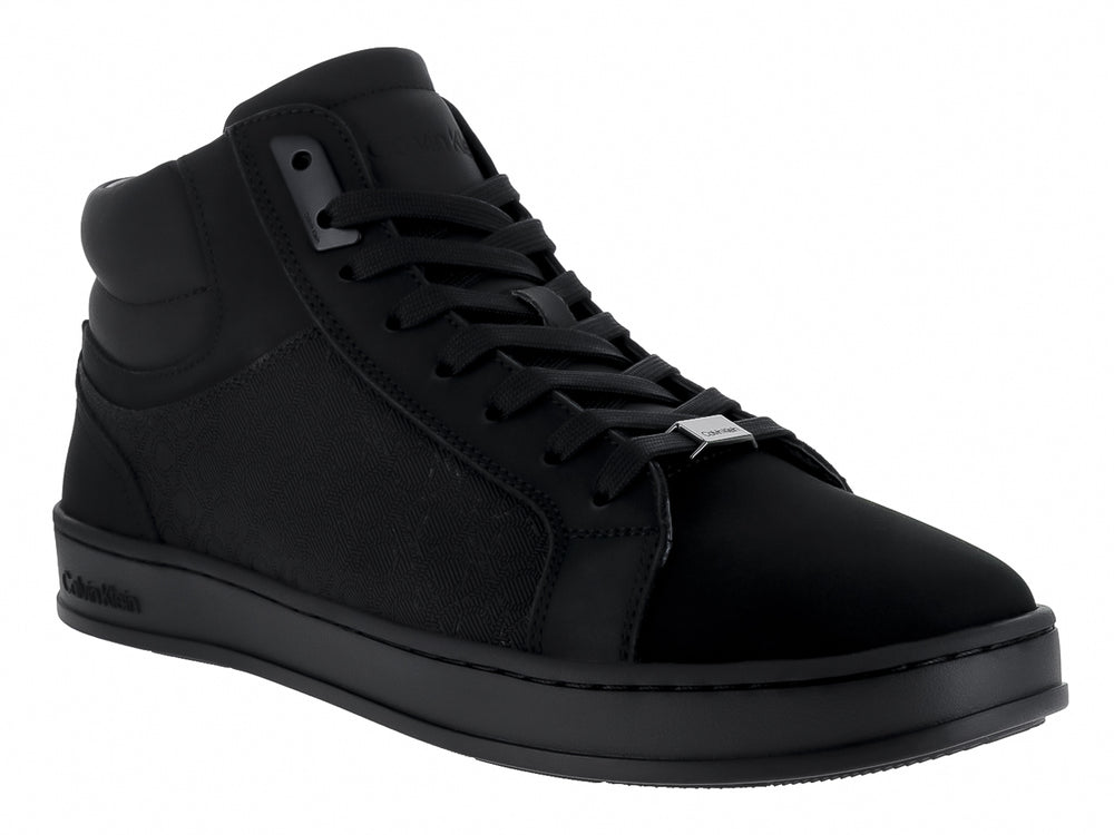 Tenis Calvin Klein de bota alta en color negro total con agujetas y suela plana.