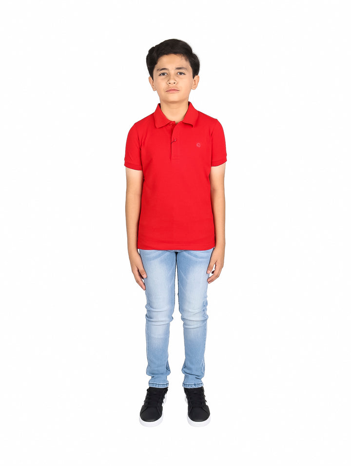 Pantalones vaqueros rectos en color azul denim deslavado para niño.