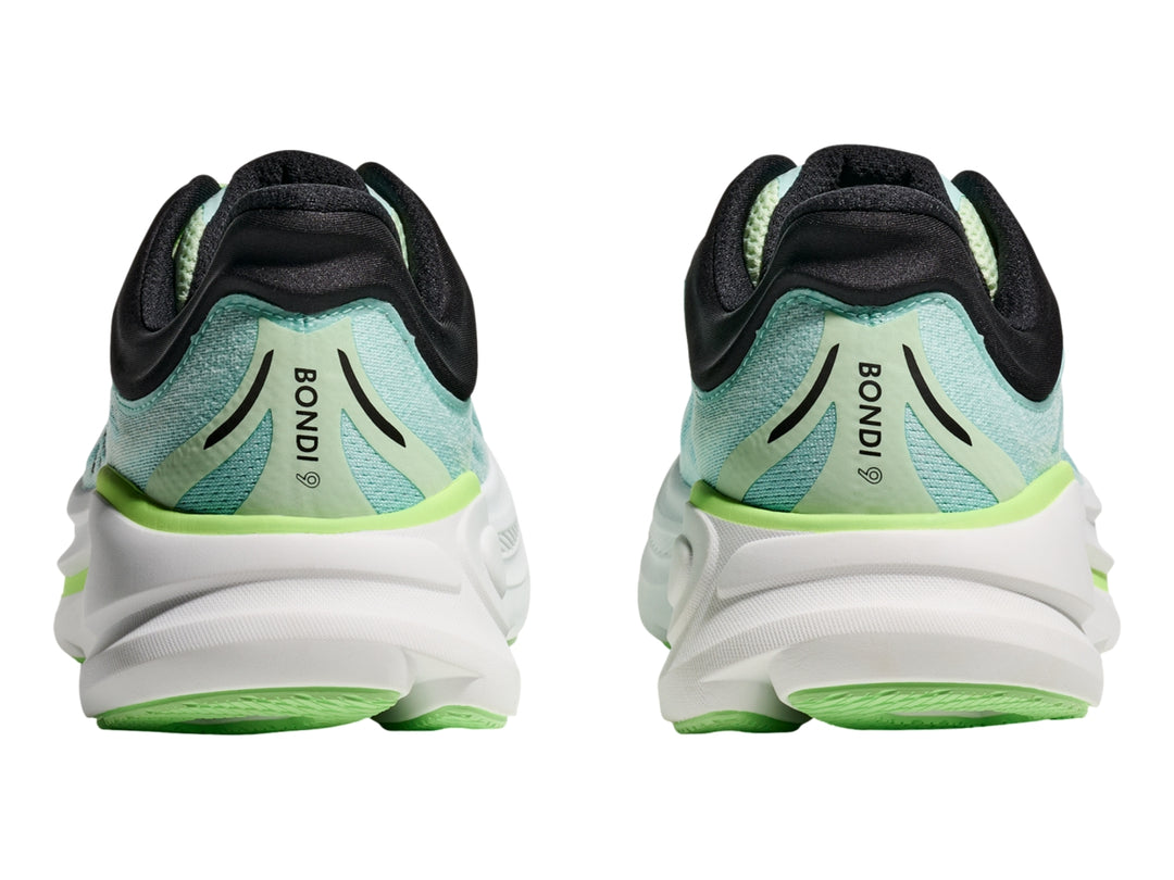 Tenis HOKA Bondi 9 color verde menta y blanco con suela gruesa y detalles en negro.