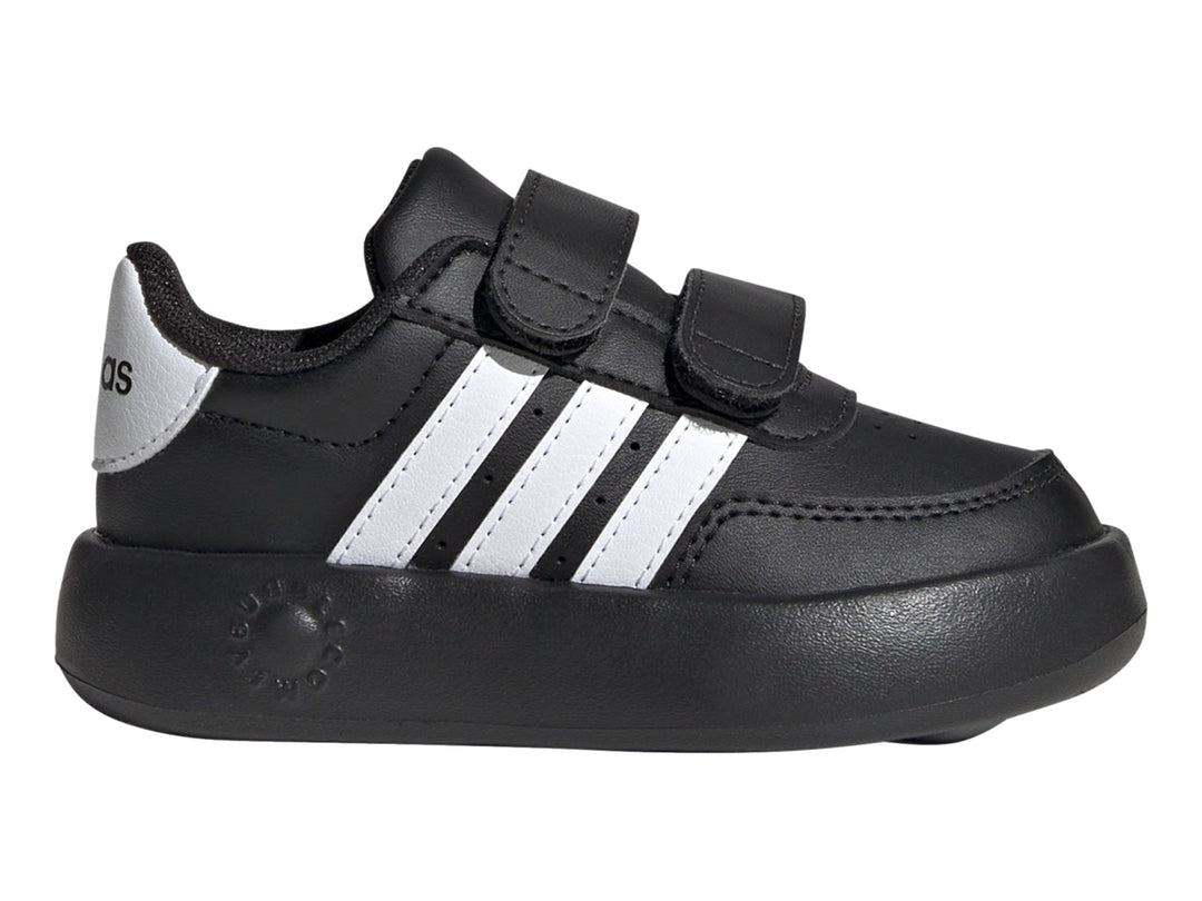 Tenis Adidas Breaknet 2.0 color negro con tres franjas blancas y cierre de velcro.