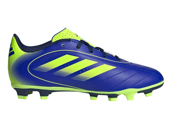 Zapato de fútbol Adidas Goletto IX en color azul con detalles en amarillo neón y suela de tacos.