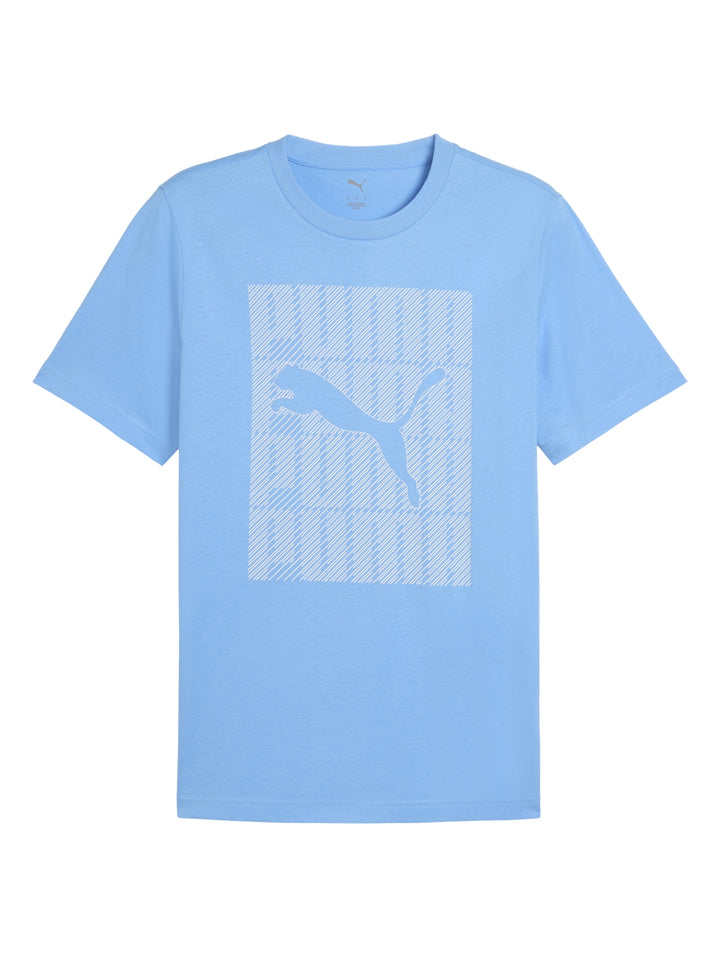 Camiseta PUMA de color azul claro con gráfico frontal y cuello redondo.
