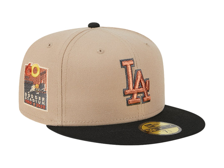 Gorra de béisbol New Era color camel con visera negra y logotipo de Los Angeles Dodgers bordado al frente.