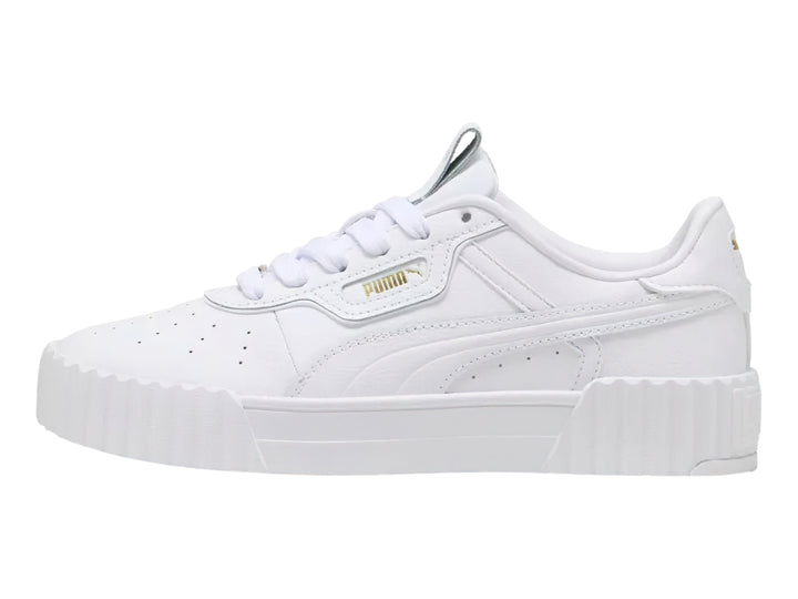 Tenis PUMA Carina 3.0 Luxe en color blanco con suela de plataforma y acabado liso.