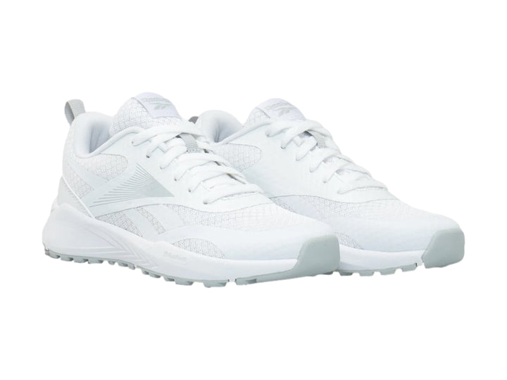 Tenis deportivos Reebok Energen Run en color blanco con suela blanca y detalles en malla.