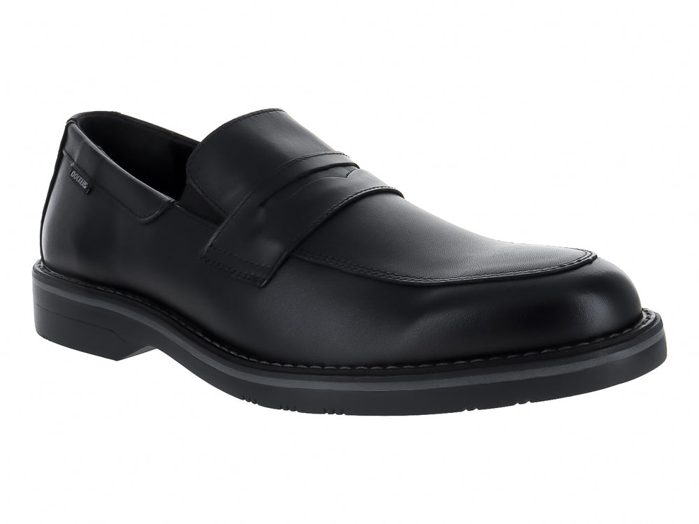 Zapato loafer color negro de la marca Dockers con acabado liso y suela negra.