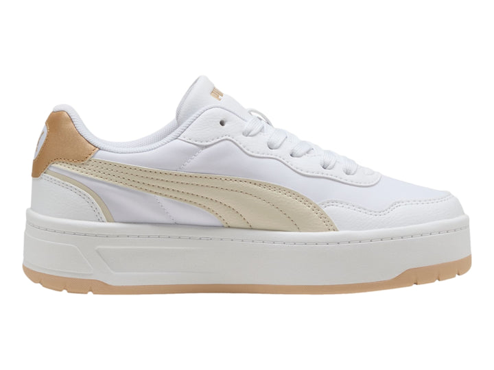 Tenis PUMA blancos con detalles en beige y dorado y suela de plataforma.