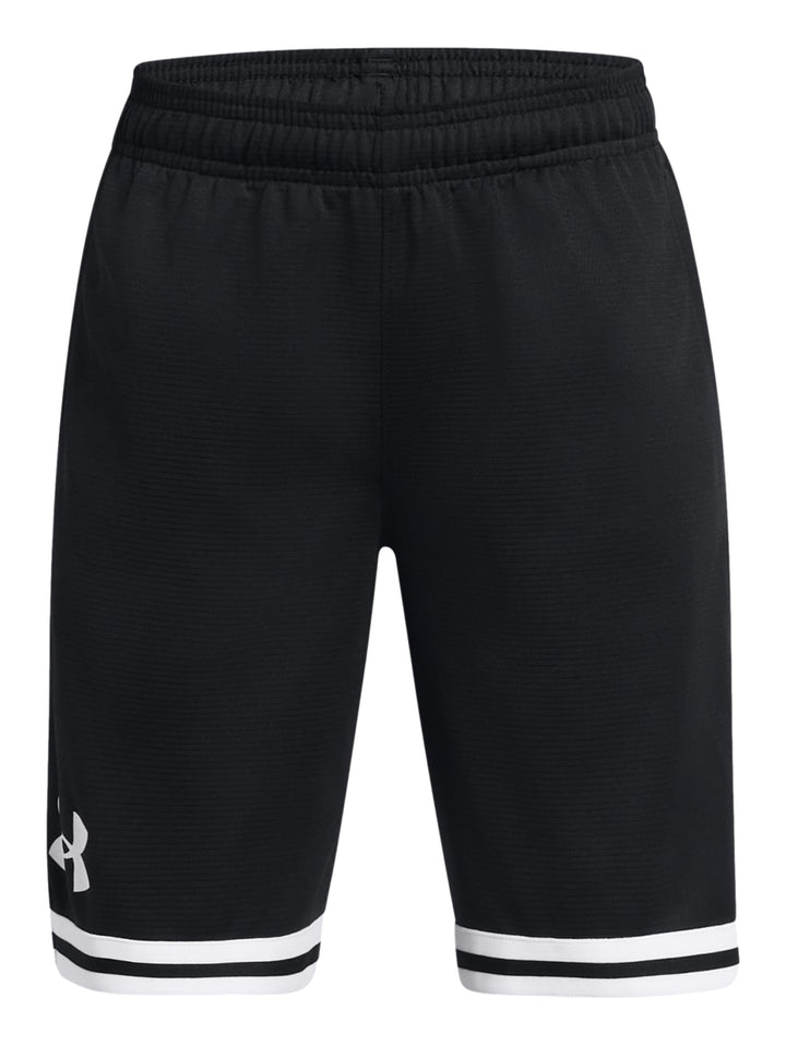 Pantalones cortos deportivos Under Armour color negro con franjas blancas en el borde inferior.