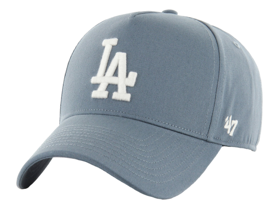 Gorra de béisbol color basalto con logotipo LA bordado en blanco.