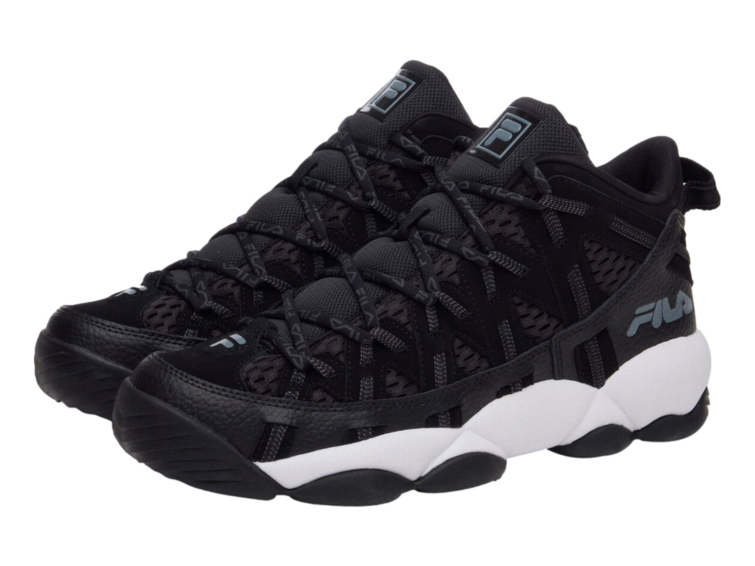 Tenis FILA Stackhouse color negro con suela blanca y cordones tipo paracord.