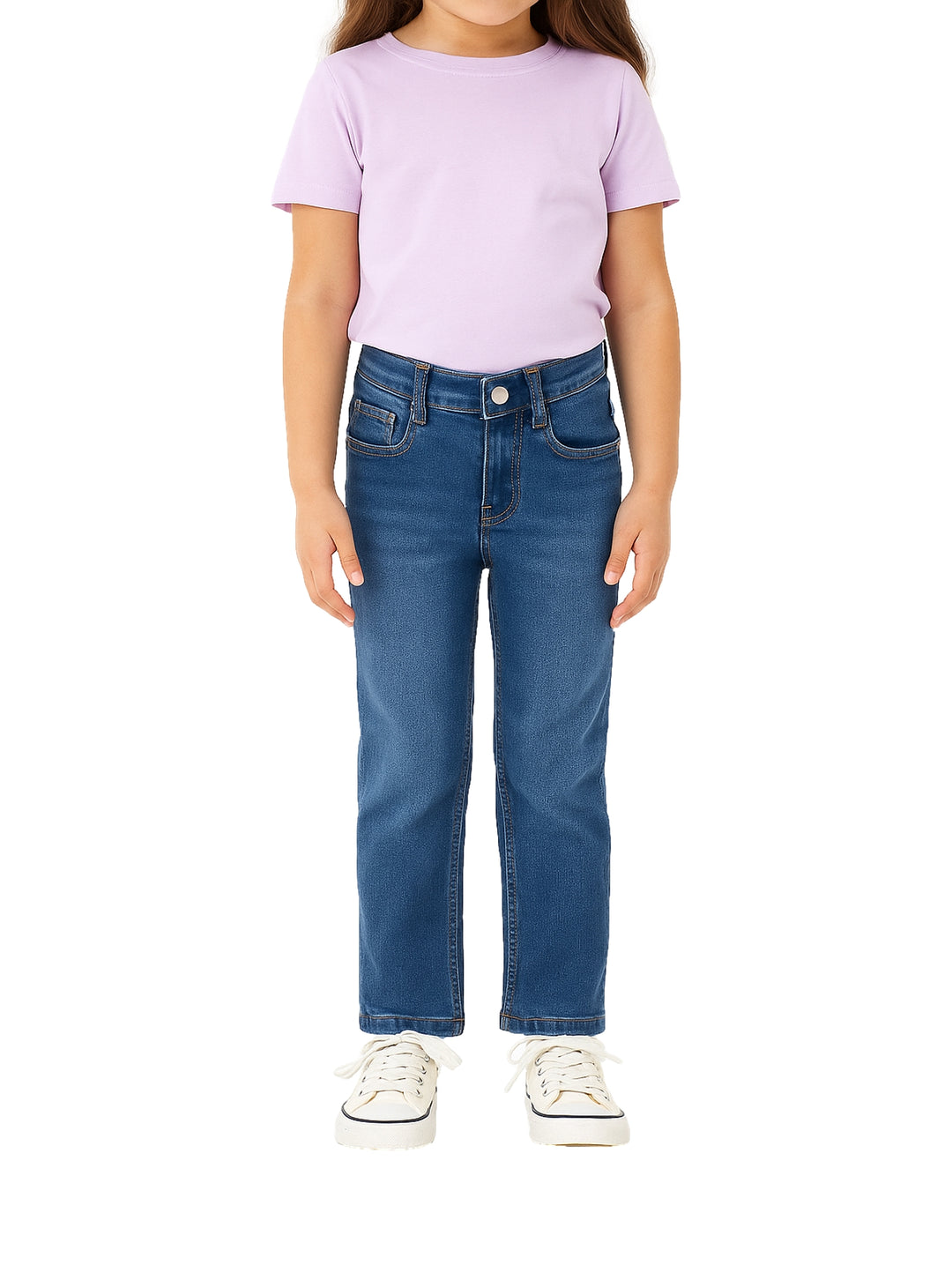 Pantalón de mezclilla azul claro para niños con corte recto.