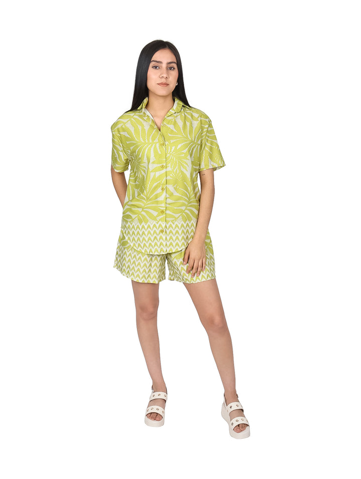 Conjunto Camisera y Short KRISCAR Verde para Mujer
