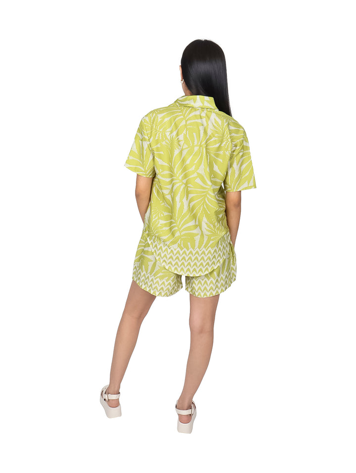 Conjunto Camisera y Short KRISCAR Verde para Mujer