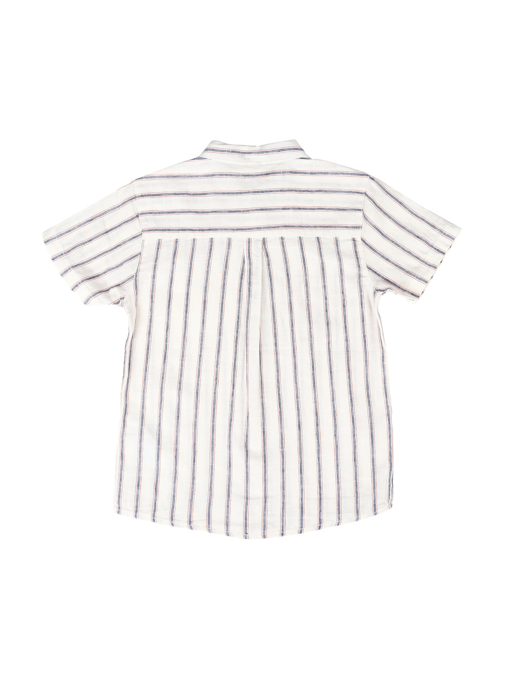Camisa para niño color crudo con rayas verticales multicolores, manga corta y bolsillo frontal.