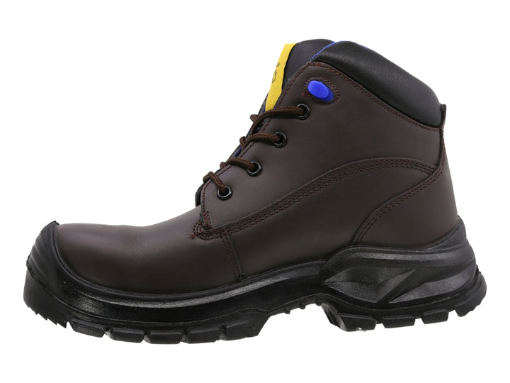 Bota de seguridad industrial de cuero color café con suela negra y detalles en azul y amarillo.