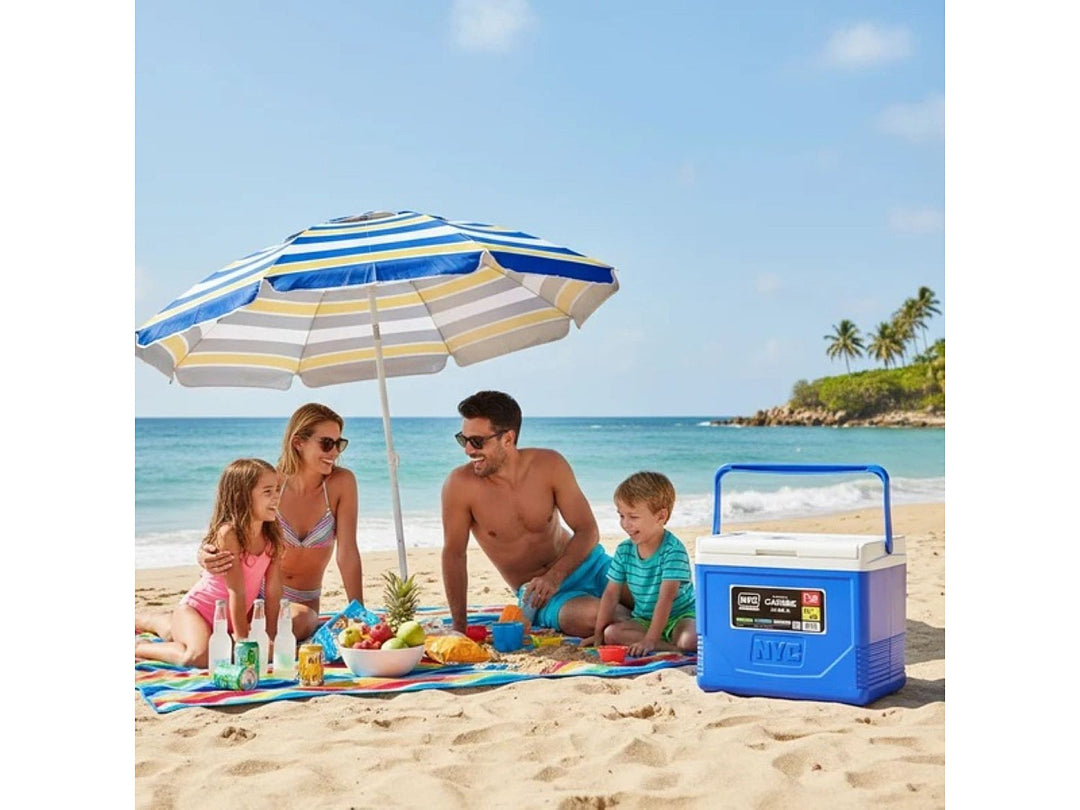 Hielera NYC Caribe de color azul con tapa blanca y asa superior integrada.