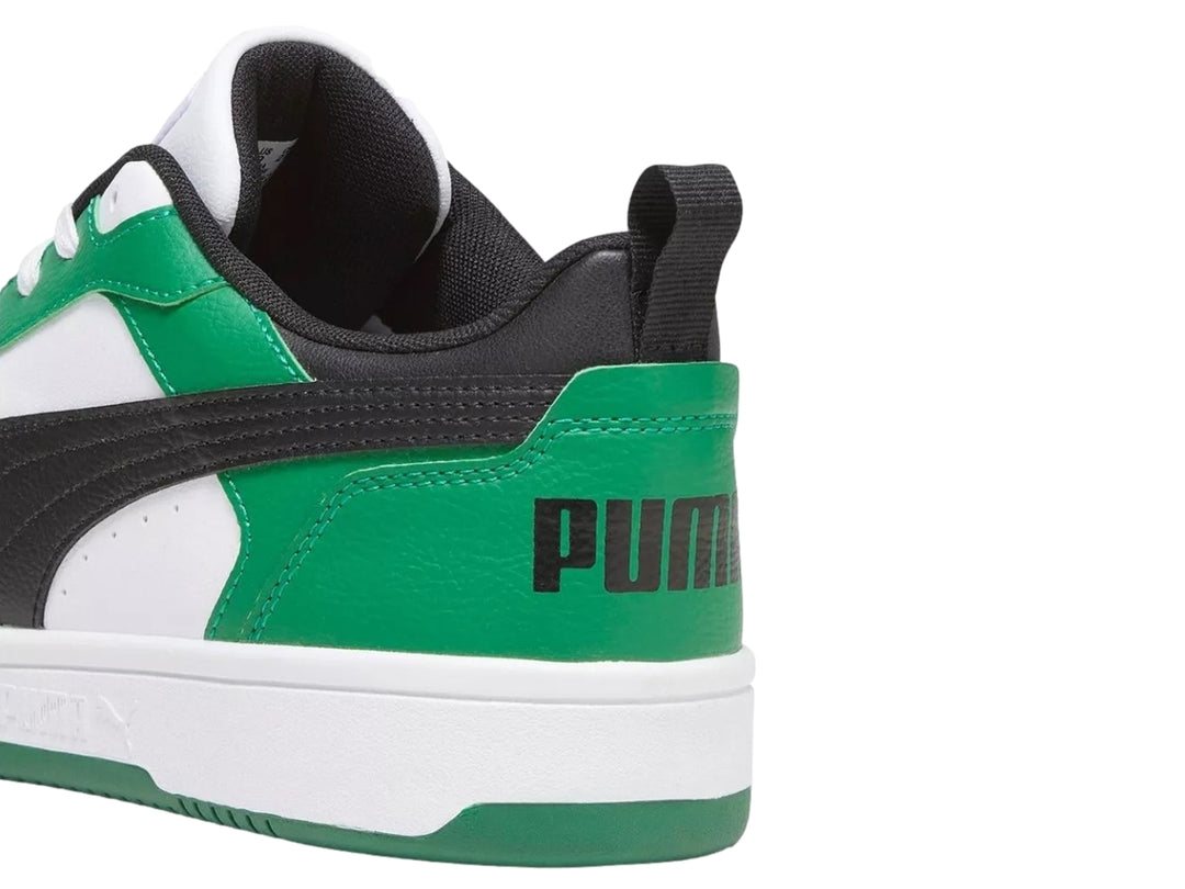 Tenis PUMA Rebound V6 Lo JR en colores blanco, verde y negro para Niño.