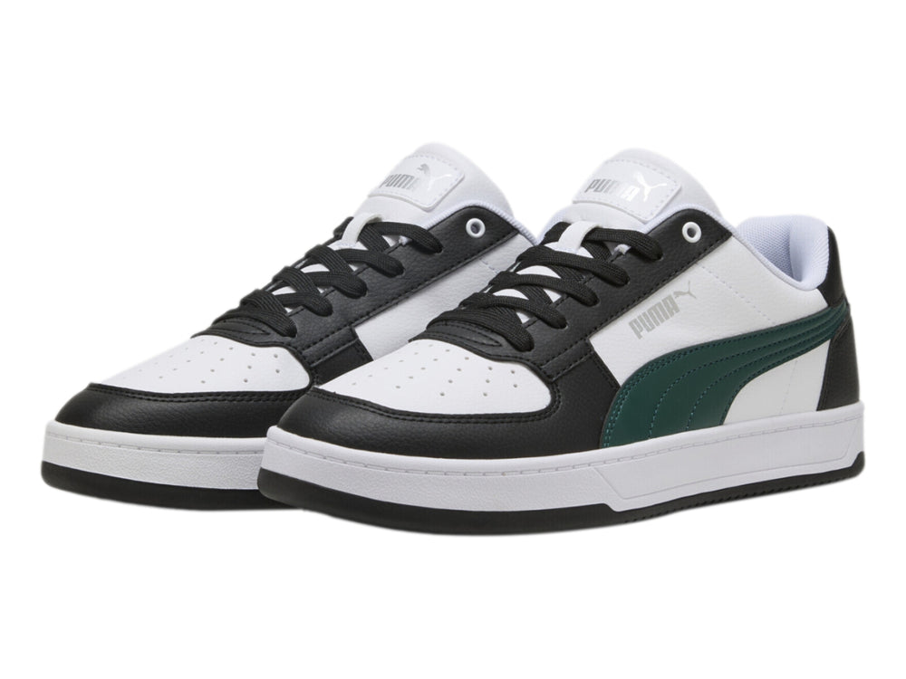 Tenis Puma Caven 2.0 color blanco con detalles en negro y verde oscuro, vista lateral.