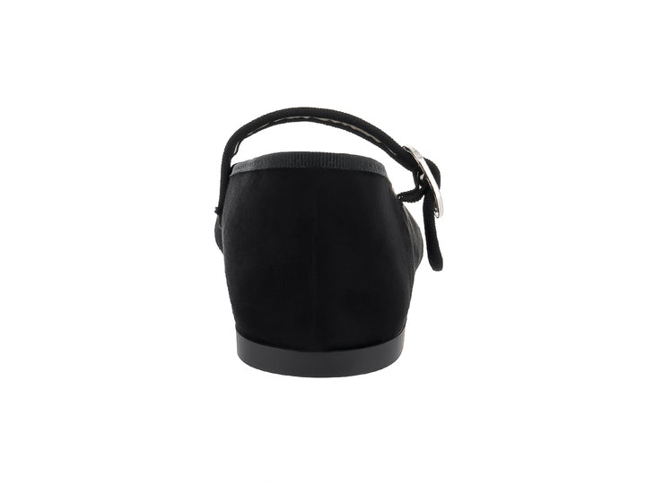 Zapato plano para mujer en color negro de gamuza con correa y hebilla plateada.