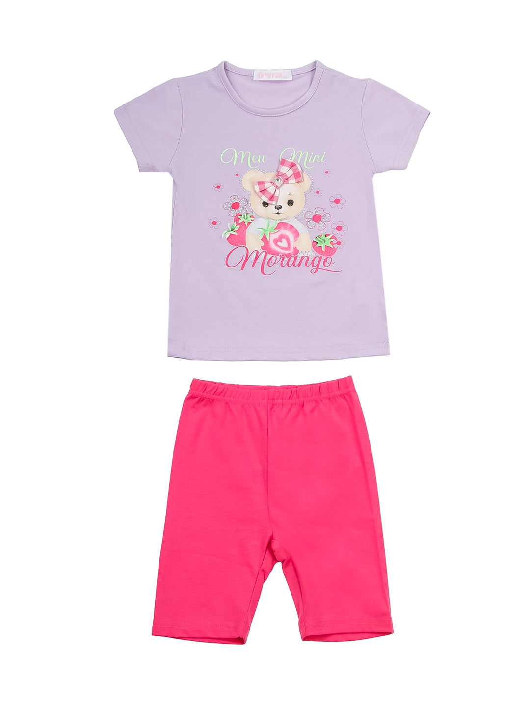 Conjunto de ropa para niña con camiseta lila estampada de un oso y shorts color rosa.